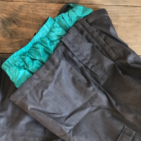 Burton charcoal gray extra small snow pants - Picture 2 of 4